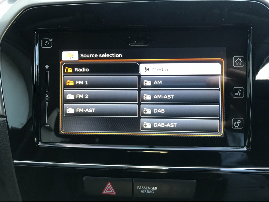 2023 Suzuki Vitara - image 19