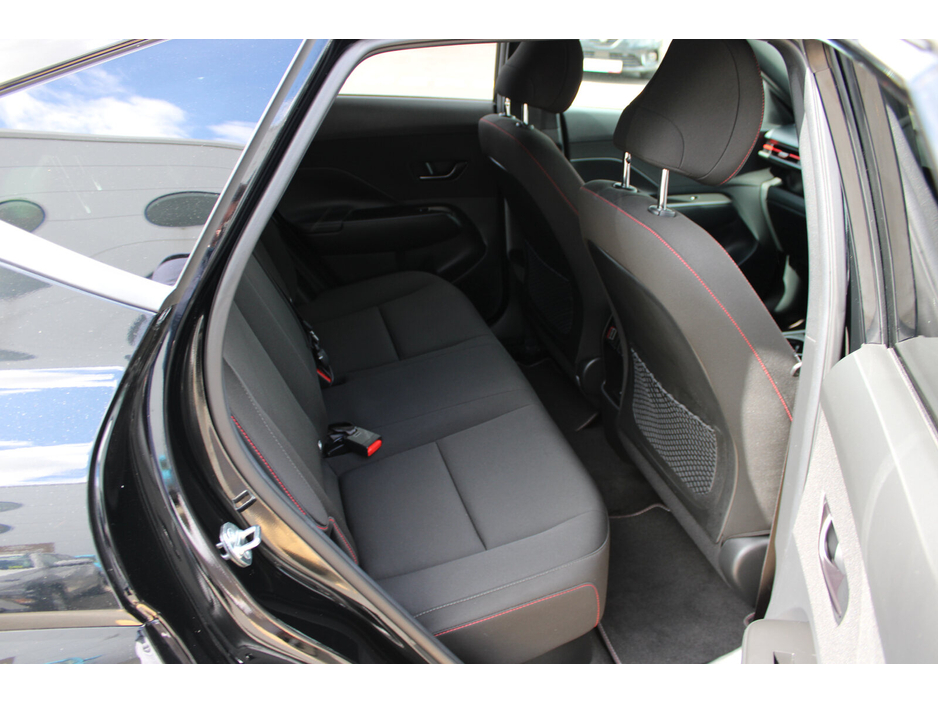 2024 Hyundai Kona - image 12