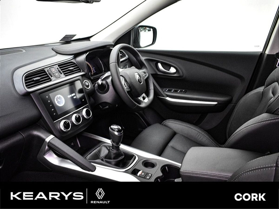 2020 Renault Kadjar - image 5