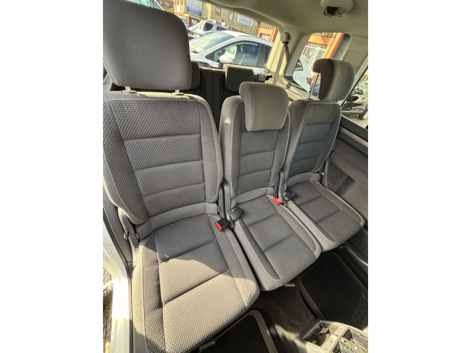 2013 Volkswagen Touran 1.6 TDI 105BHP TRENDLINE BMT TECH 7S €7,000