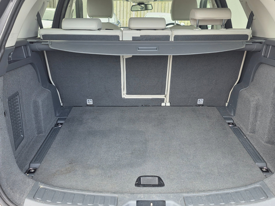 2017 Land Rover Discovery Sport - image 12