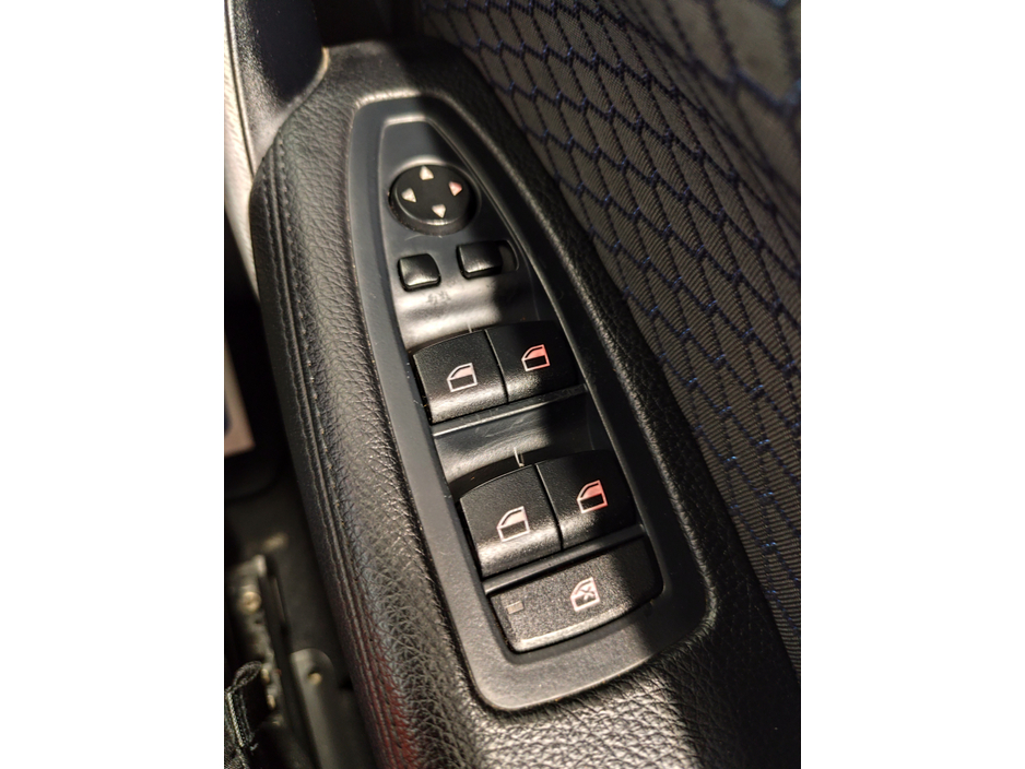 2015 BMW 1 Series - image 26