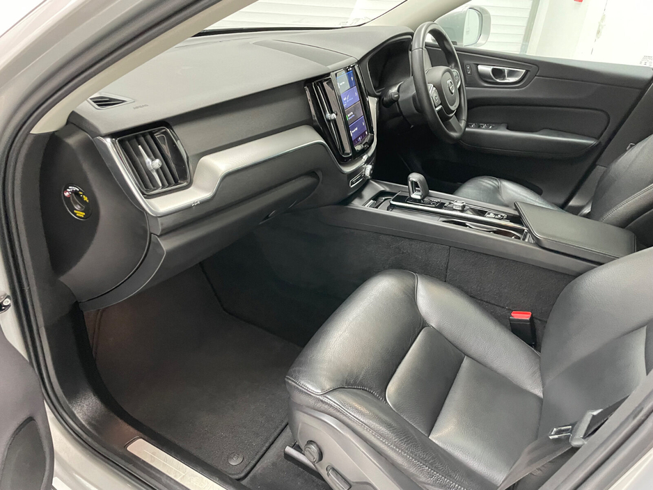 2023 Volvo XC60 - image 14