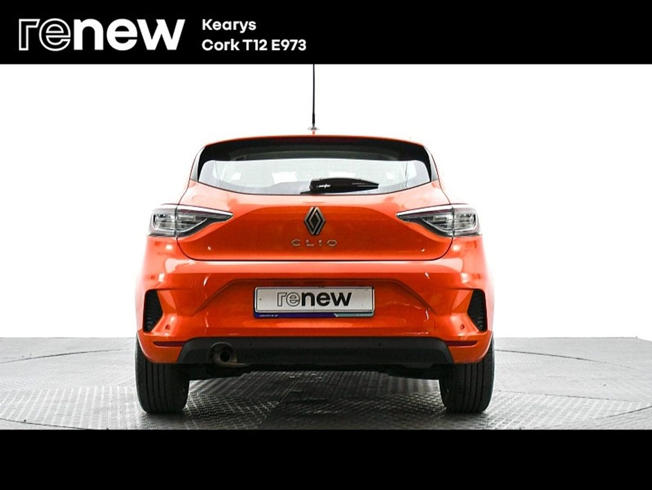 2025 Renault Clio - image 10