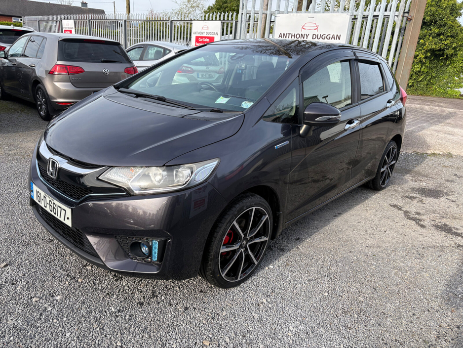 2016 Honda Fit - image 7