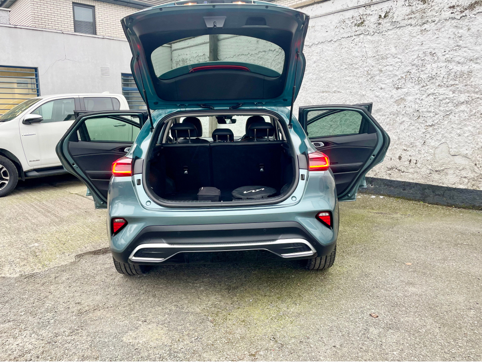 2023 Kia XCeed - image 21