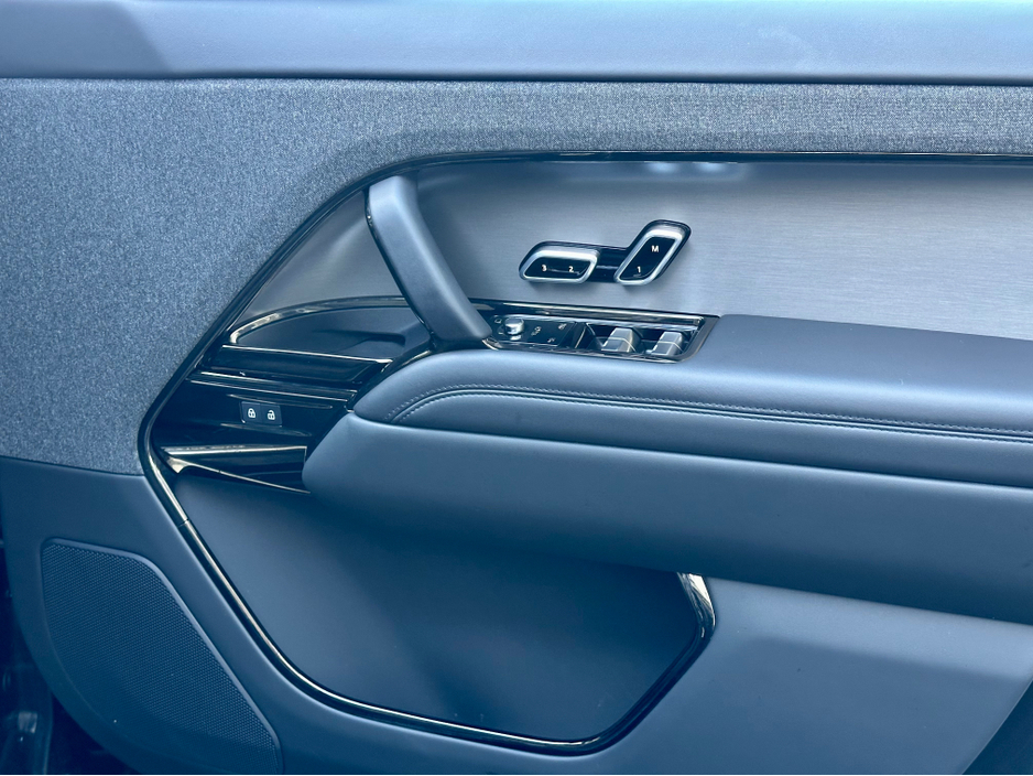 2025 Land Rover Range Rover Sport ED PHEV EDITION