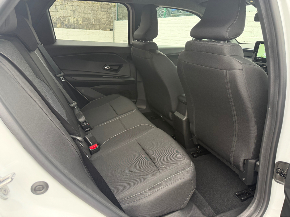 2026 Nissan Micra - image 16