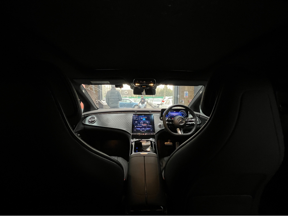 2022 Mercedes-Benz EQE €41950 2022 MERCEDES-BENZ EQE 350+ / CRUISE CONTROL / 360° PARKING CAMERA / ELECTRIC MEMORY HEATED & MASSAGING SEATS / AMBIENT LIGHTS / PADDLE SHIFTERS / APPLE CARPLAY / PANORAMIC SUNROOF €41,950