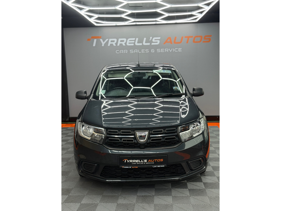 2020 Dacia Sandero - image 2