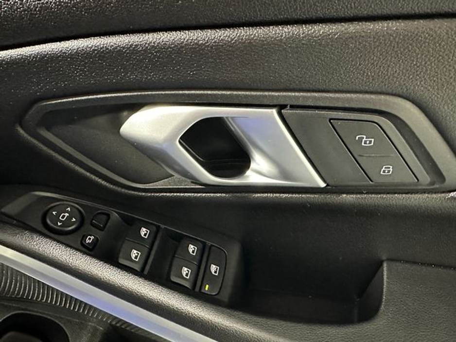 2025 BMW 3 Series 330E M Sport €50,800