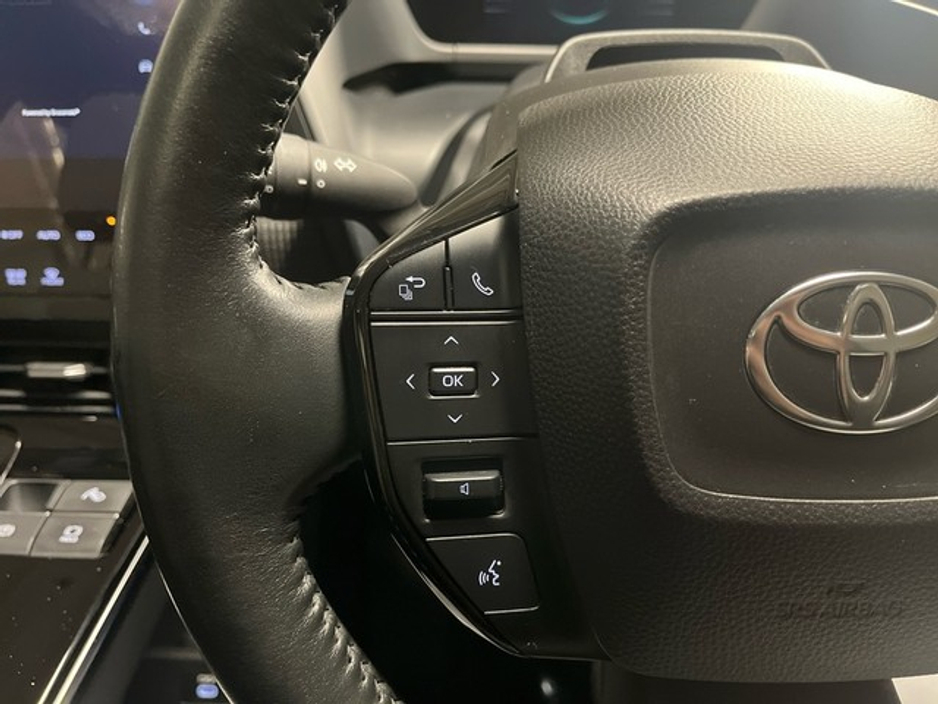 2022 Toyota bZ4X - image 13