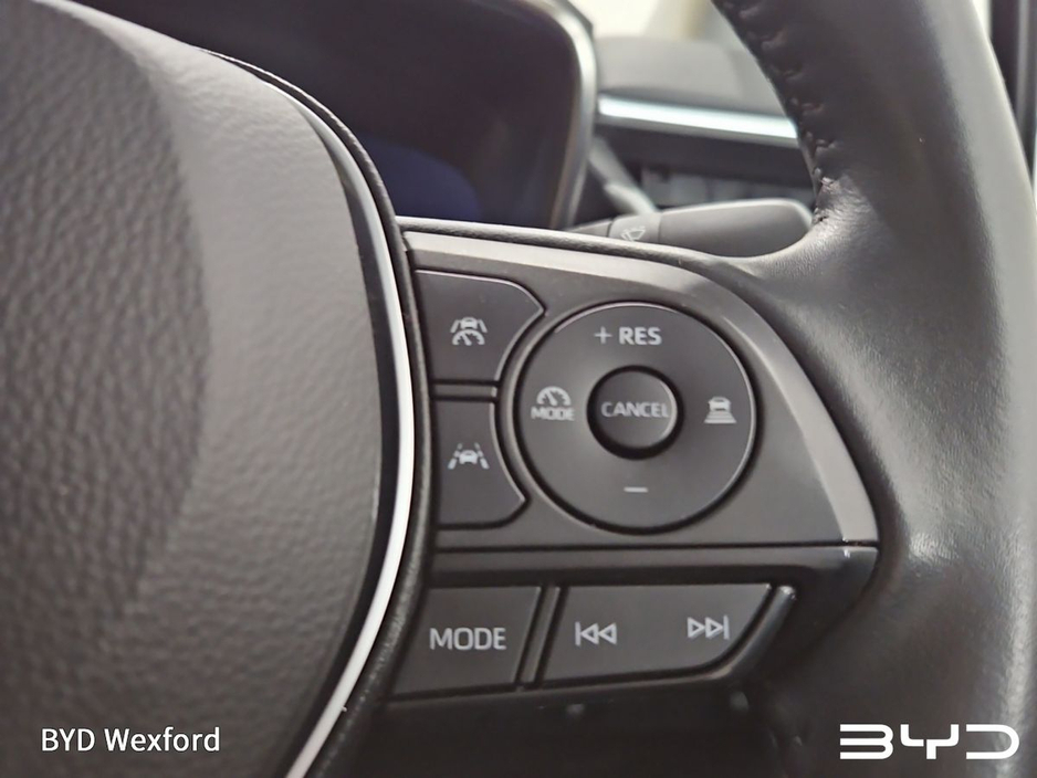 2023 Toyota Corolla - image 21