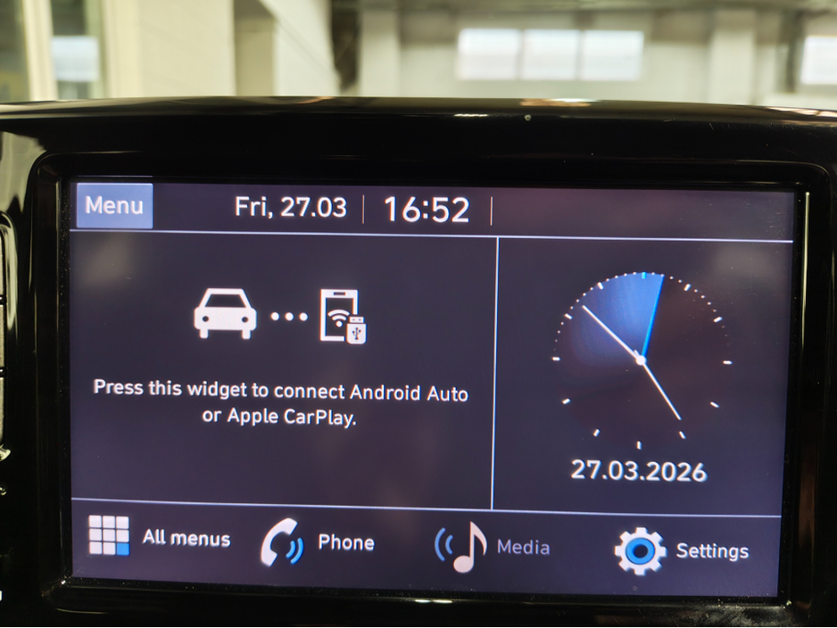 2022 Hyundai i30 - image 18