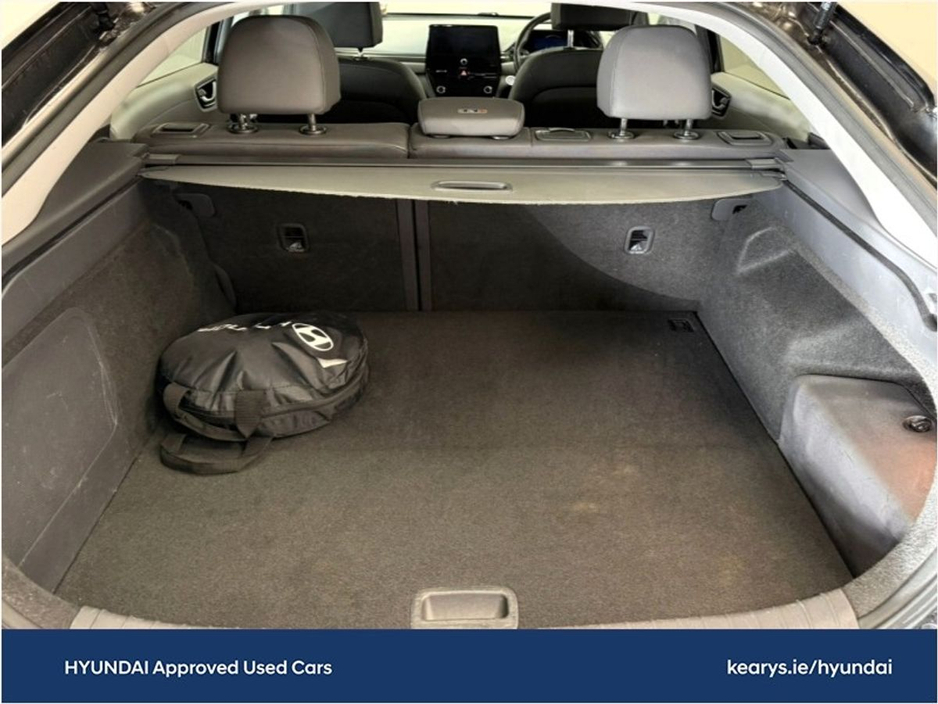 2020 Hyundai Ioniq PHEV Premium €15,945