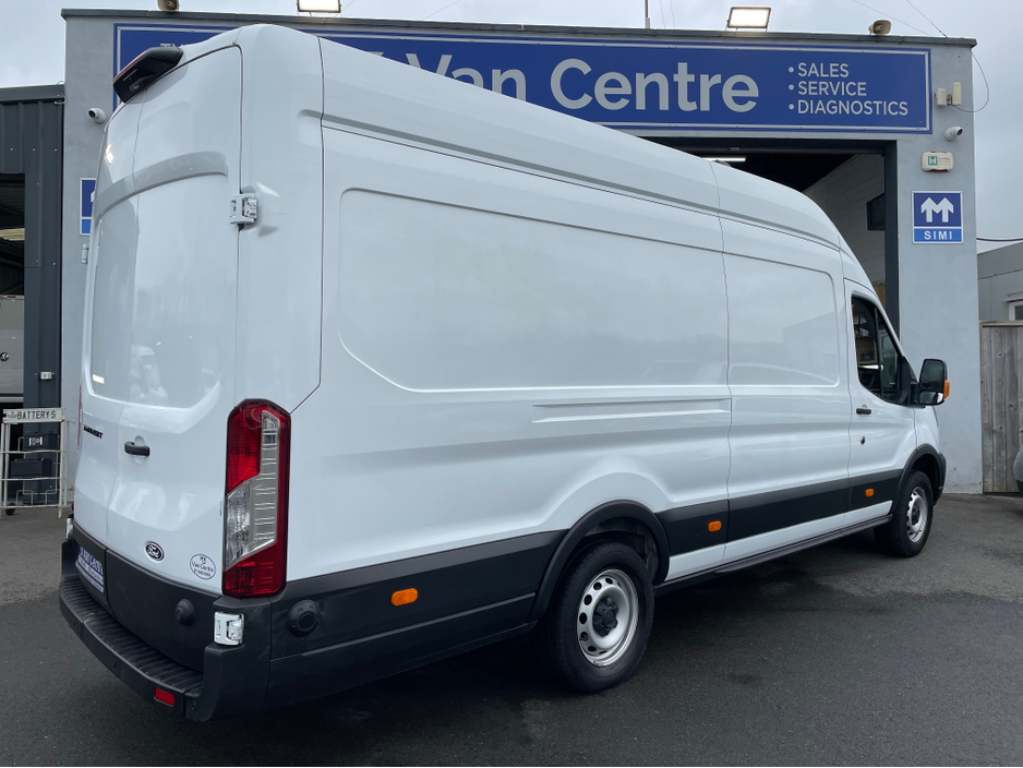 2025 Ford Transit - image 6
