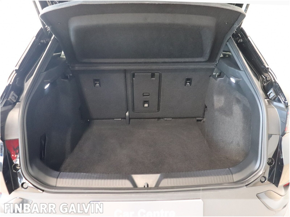2023 Volkswagen ID.4 - image 15
