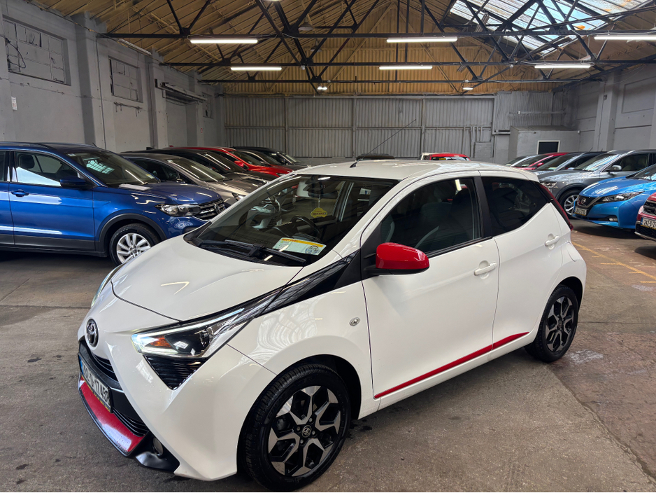 2020 Toyota Aygo 1.0 XPLAY SPHONE 4DR €9,750