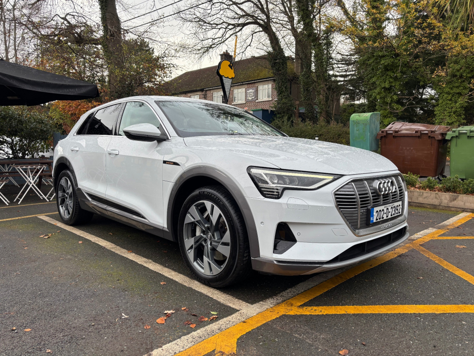 2020 Audi e-tron AUDI E TRON '50' - QUATTRO 'SPORT' FASH - 2 KEYS €23,900