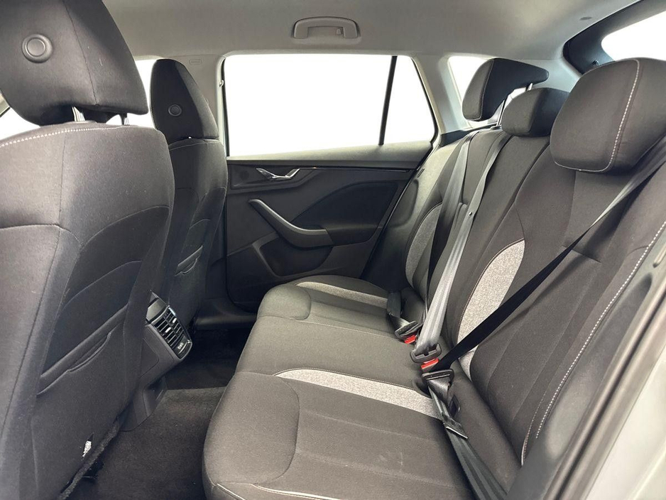 2025 Skoda Kamiq - image 10