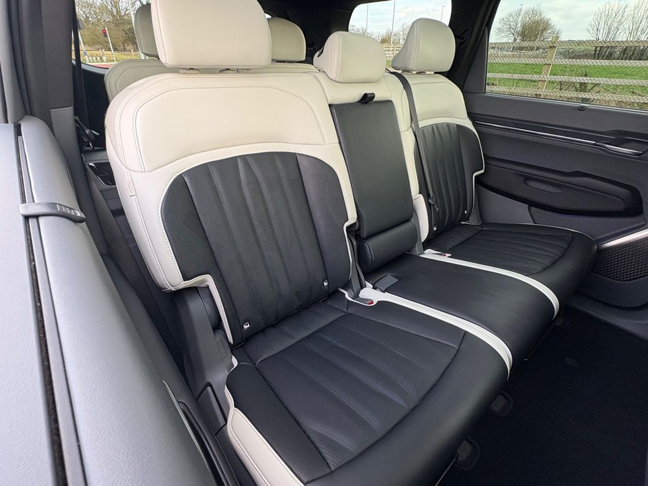 2024 Kia EV9 - image 8