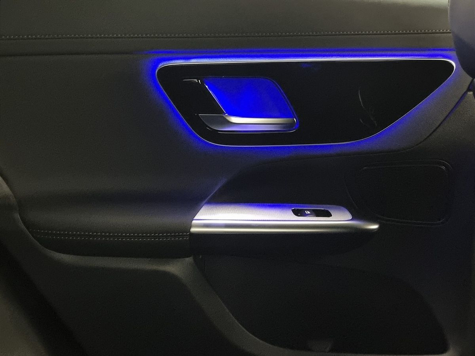 2025 Mercedes-Benz GLC Class - image 27