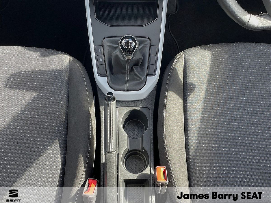 2023 SEAT Arona - image 14