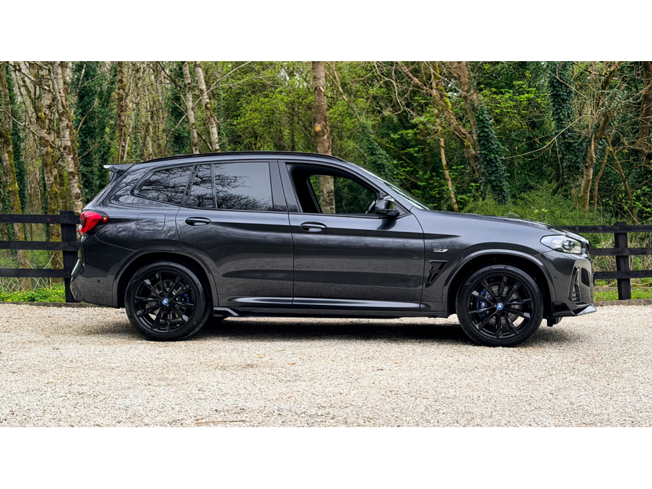 2021 BMW X3 - image 4