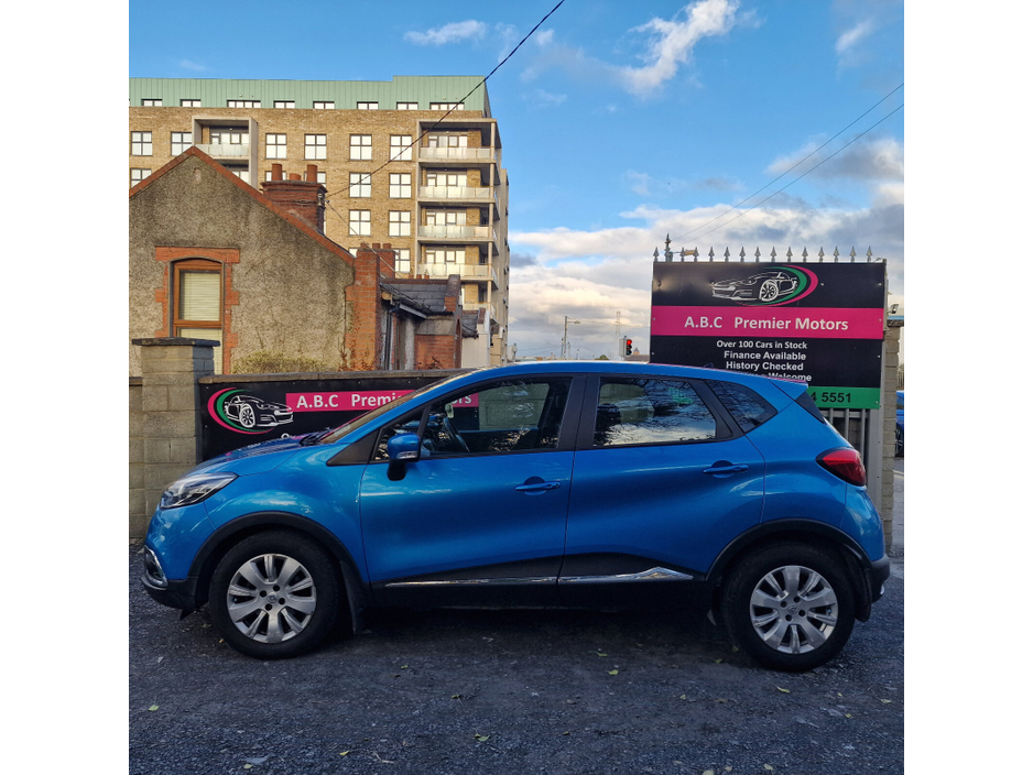 2014 Renault Captur - image 5