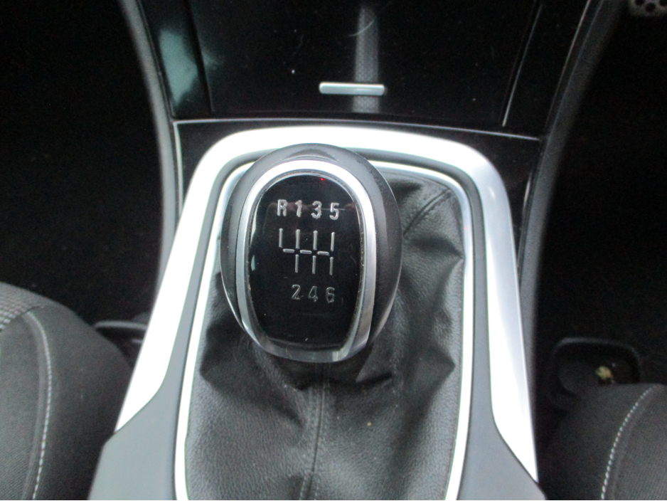 2014 Opel Insignia SRI LE 2.0 CDTI 163PS €2,995