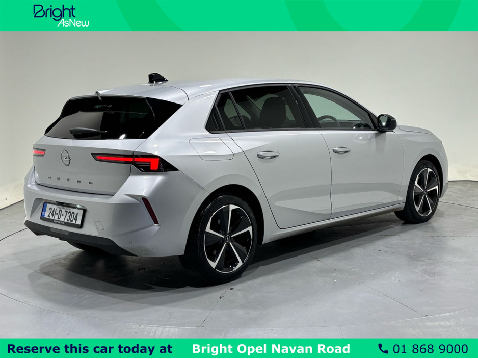 2024 Opel Astra - image 10