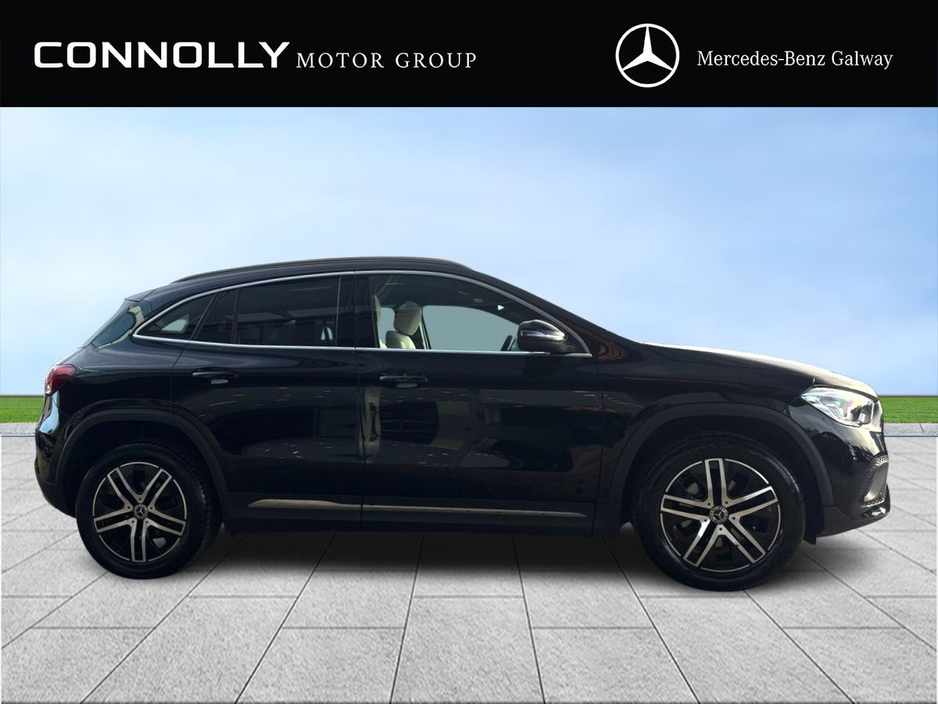 2021 Mercedes-Benz GLA Class - image 3