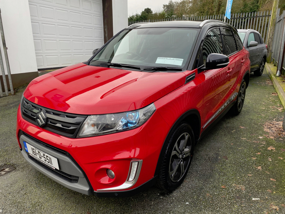 2016 Suzuki Vitara - image 2