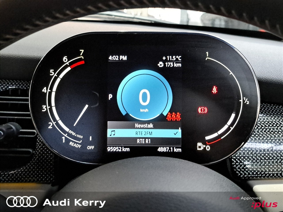 2022 MINI Cooper - image 19