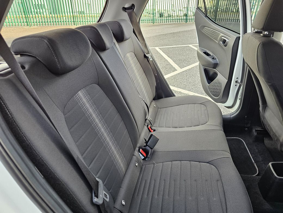 2021 Hyundai i10 1.0 PETROL Deluxe Plus MODEL LOW MILEAGE, FINANCE, NEW NCT, WARRANTY, 5 STAR REVIEWS €13,995