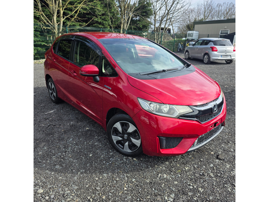 2016 Honda Fit - image 6