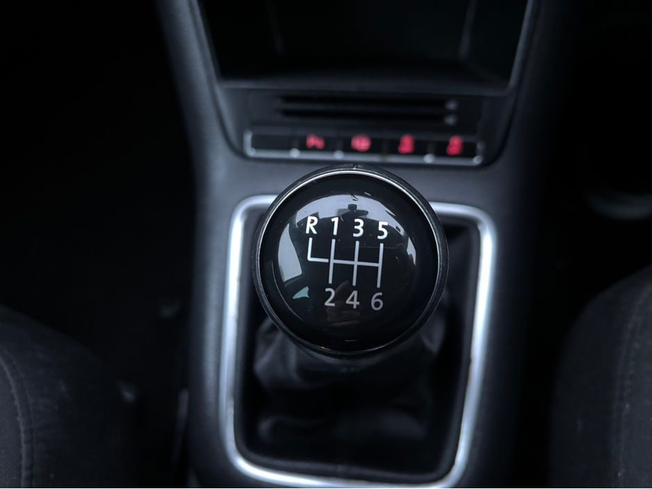 2015 Volkswagen Tiguan 2.0 TDI MATCH BLUEMOTION 2WD 1 140PS 5DR €10,250