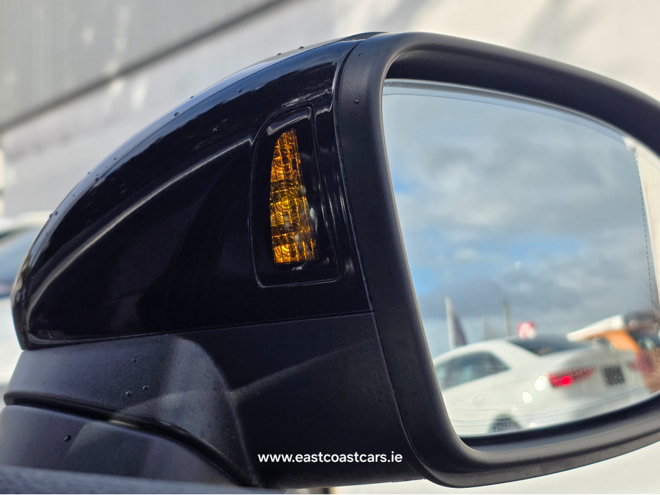 2018 Volkswagen Arteon R-LINE EDITION 2.0 TSI 280BHP 360 CAM BEST RADIO-NAV VIRTUAL COCKPIT ALL ASSISTANCE FULL LEATHER HEATED ELECTRIC SEATS €29,950