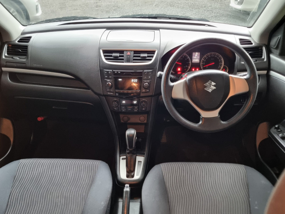 2012 Suzuki Swift - image 11