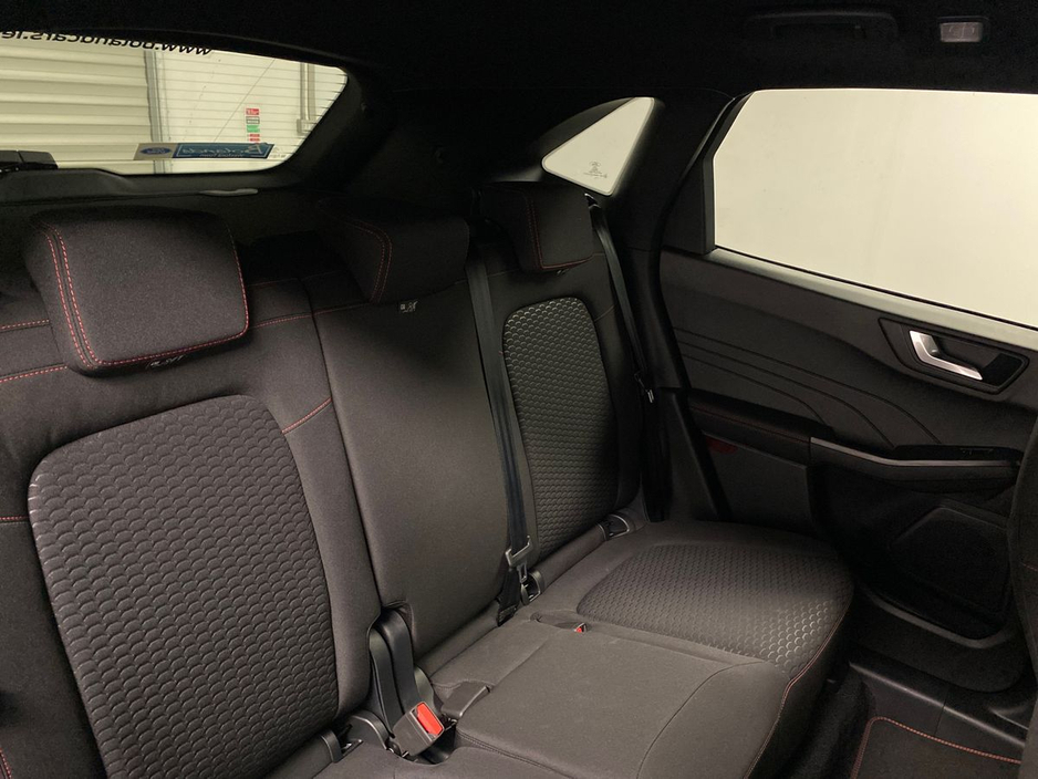 2026 Ford Kuga - image 10