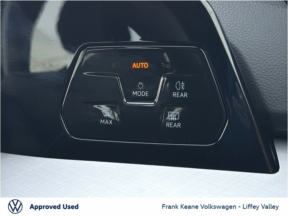 2025 Volkswagen Golf - image 19