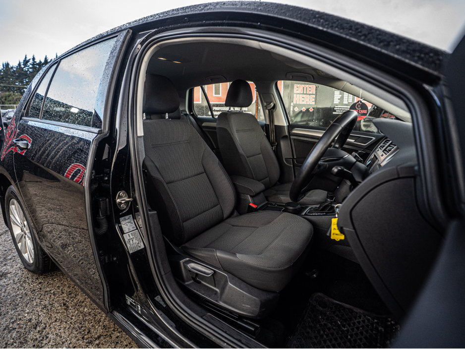 2015 Volkswagen Golf 2015 VW Golf 1.6d Auto/FSH/New NCT/Warranty €11,888