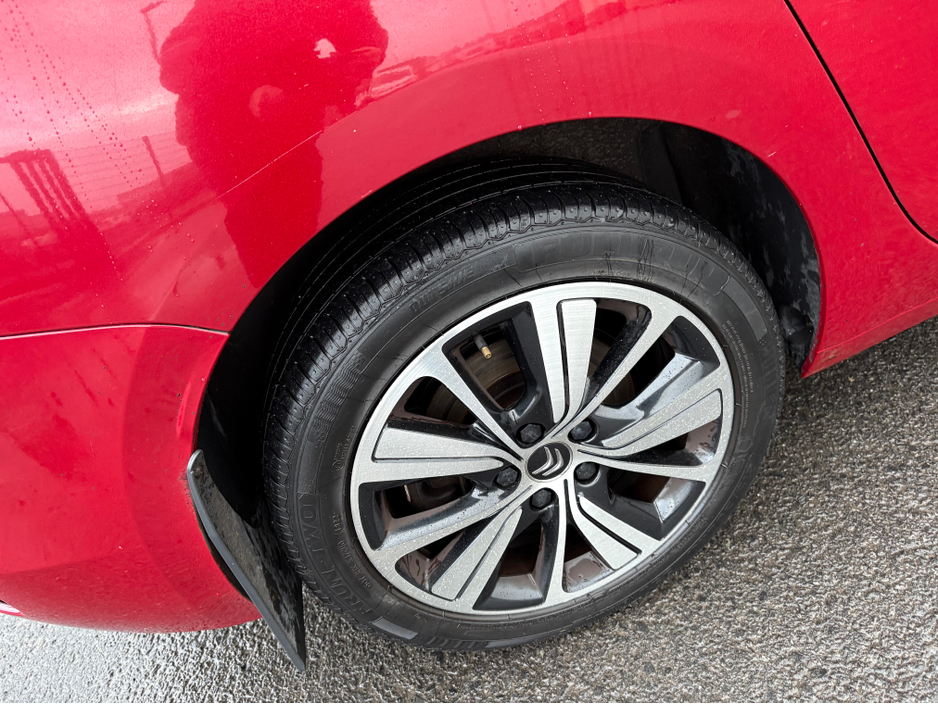 2019 Citroen Grand C4 Picasso - image 3