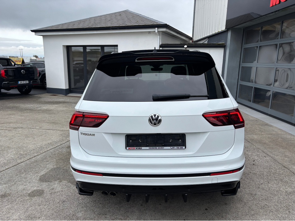 2019 Volkswagen Tiguan - image 3