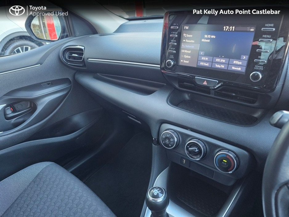 2023 Toyota Yaris - image 14