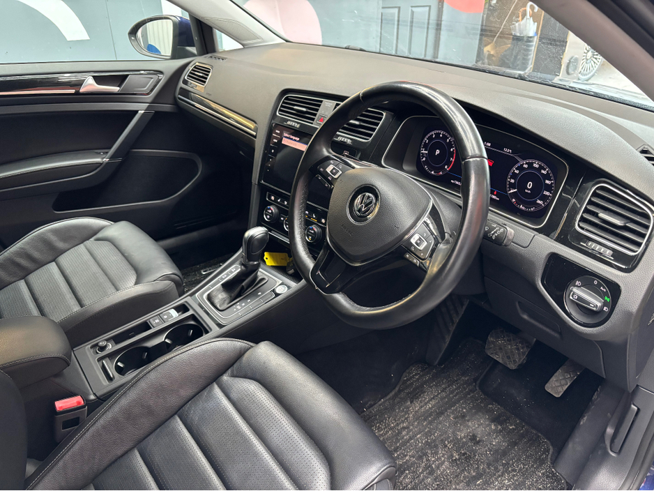 2018 Volkswagen Golf - image 9
