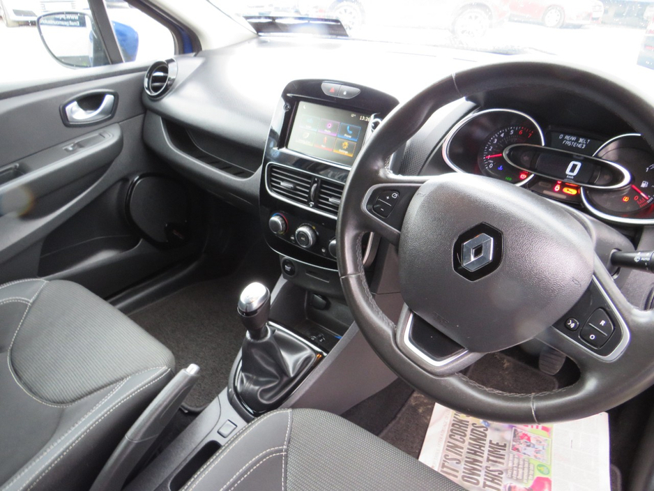 2019 Renault Clio - image 10
