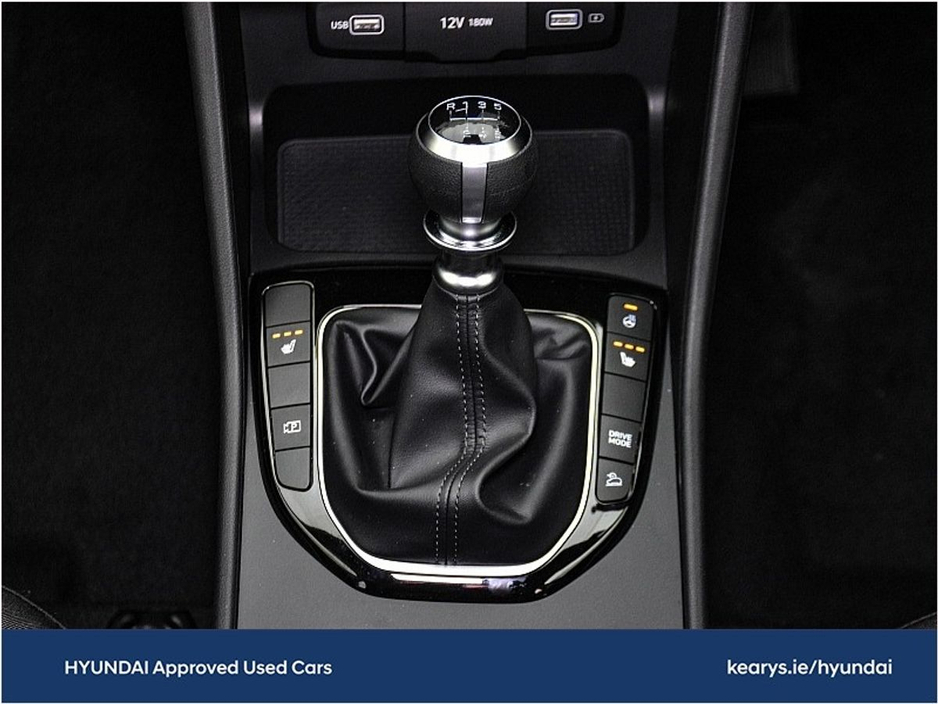 2022 Hyundai Tucson - image 18