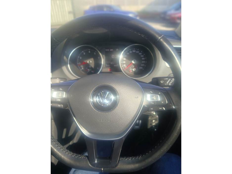 2017 Volkswagen Polo - image 13