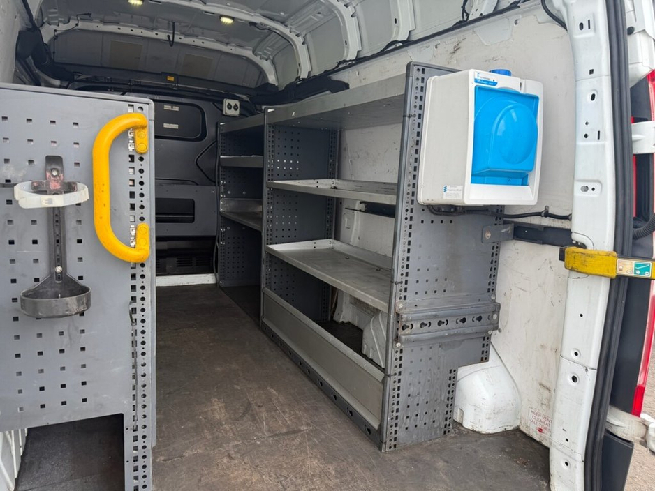 2016 Ford Transit Custom - image 28